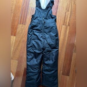 Unisex black snowsuit
